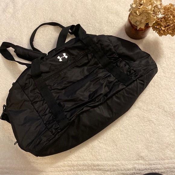 Under Amor Gym Bag - Picture 1 of 4